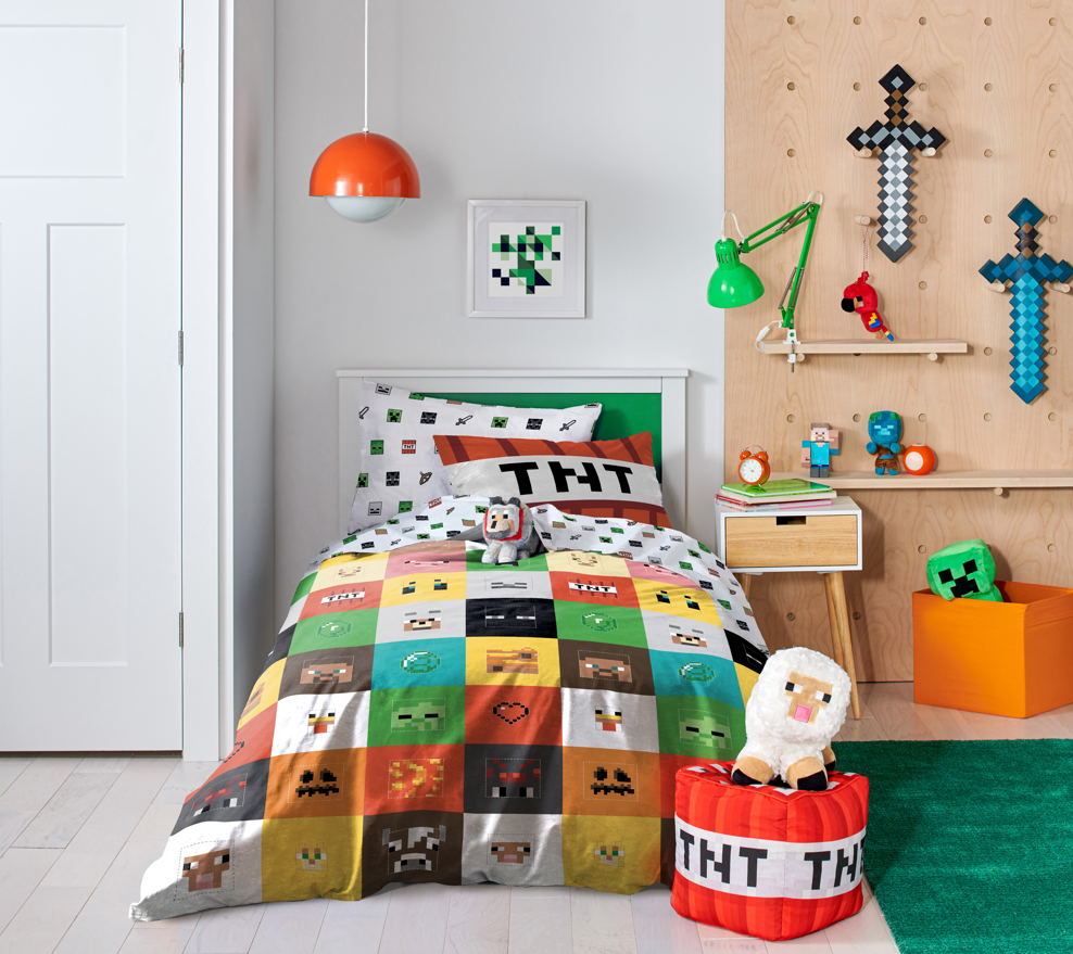 Minecraft best sale blanket queen
