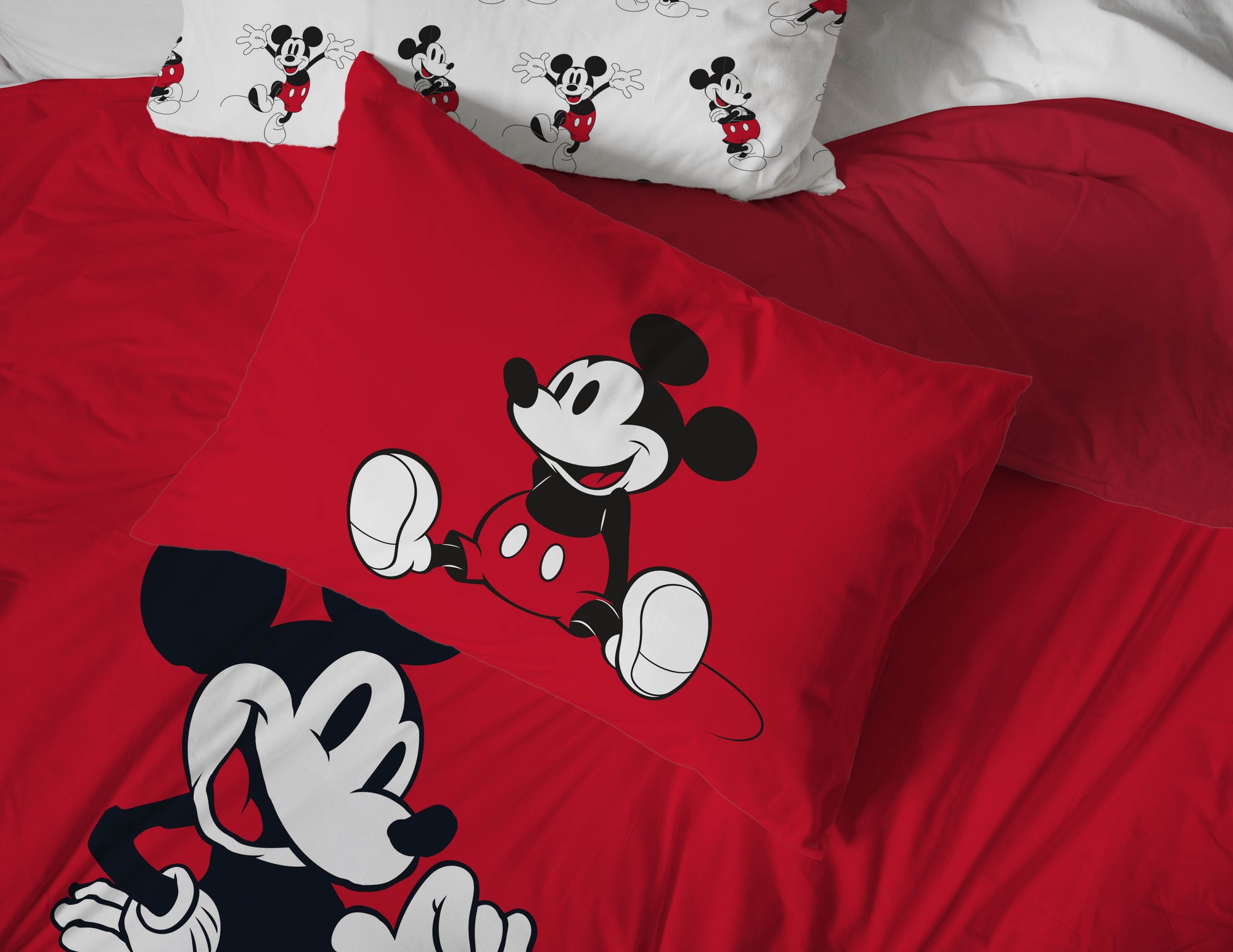 Saturday Park Disney Mickey Mouse Classic 100% Organic Cotton Duvet & Sham Set
